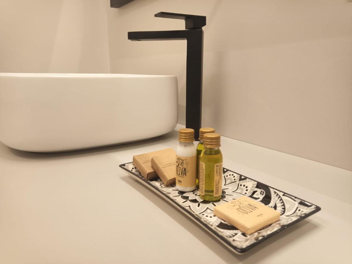 "A Casa Di Giacomo" Luxury Rooms Con Aria Condizionata Бергамо Екстериор снимка